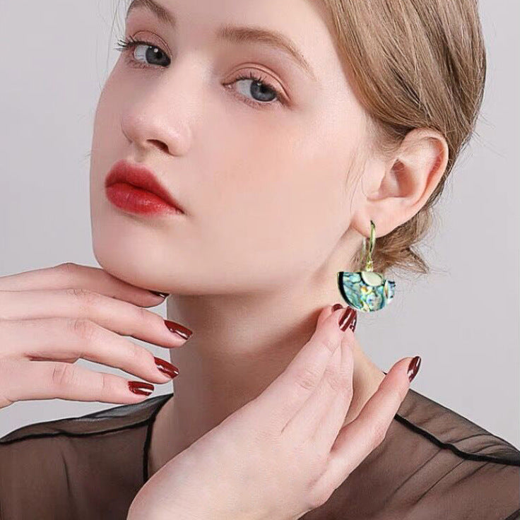 Wholesale  925 silver needle personality trendy geometric fan-shaped fashion light luxury earrings