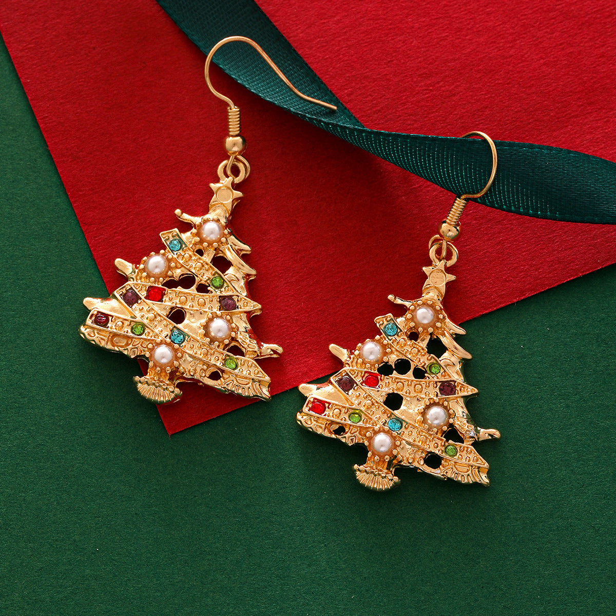 Wholesale Christmas Tree Pearl Color Diamond Earrings