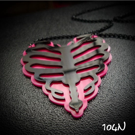 Wholesale Retro  Acrylic Heart Pendant Necklace And Earrings Set Vintage Collarbone Jewelry Accessory Gift