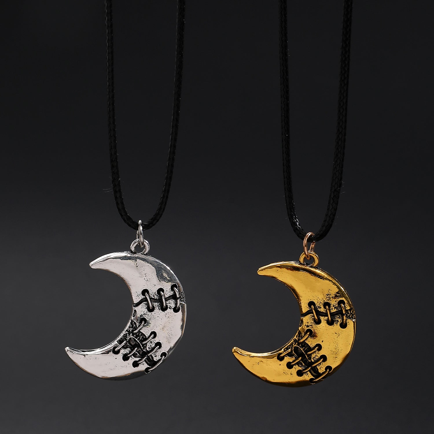 Wholesale Retro Gothic  Moon Pendant Necklace Zinc Alloy Jewelry Accessory