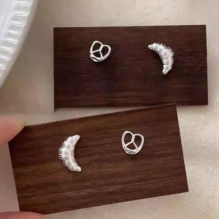 Wholesale Alkaline water ox horn AB stud earrings