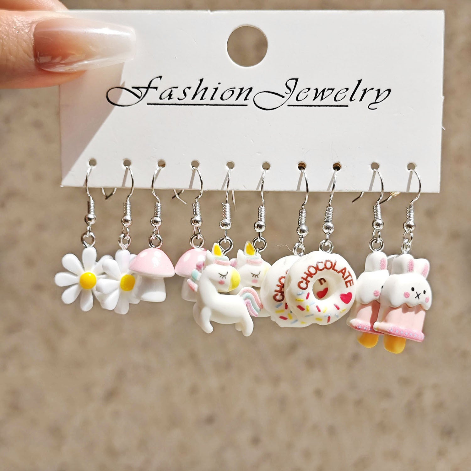 Wholesale Cartoon Animal White Horse Daisy Resin Earrings Set ACC-ES-TianShe004