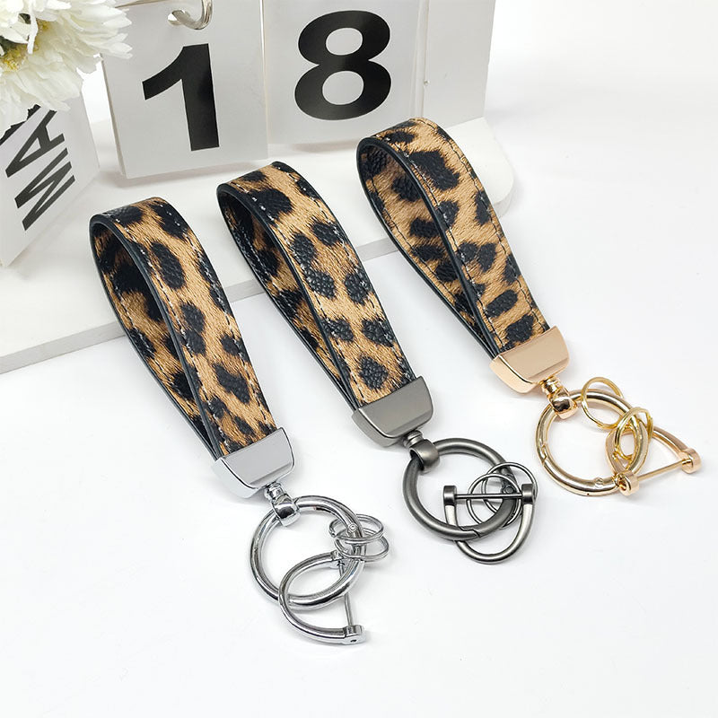 Wholesale Leopard Print Leather Car Keychain Gold Hardware Fashion Bag Charm Gift For Men Women Boutique Resale