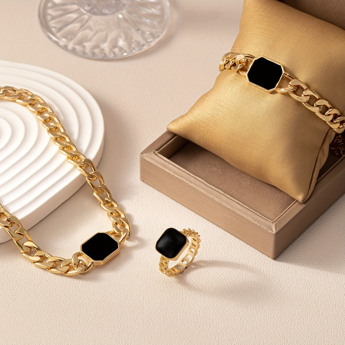 Wholesale Modern Geometric Square Cuban Chain Jewelry Set In Black Alloy Electroplated Fashion Accessory For Resale