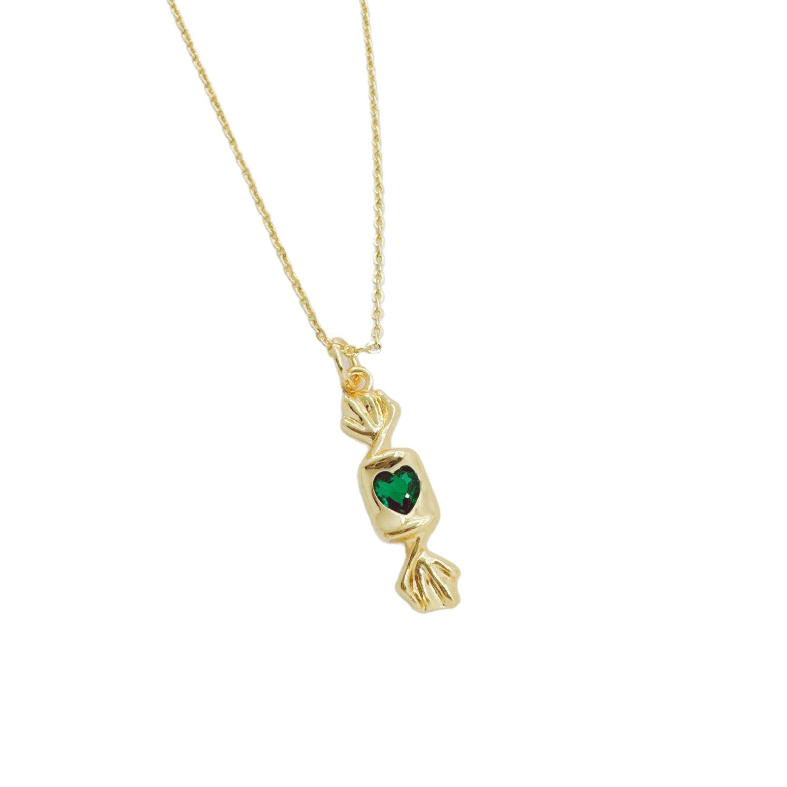 Wholesale Stylish Copper Electroplated Pendant Necklace for Resale