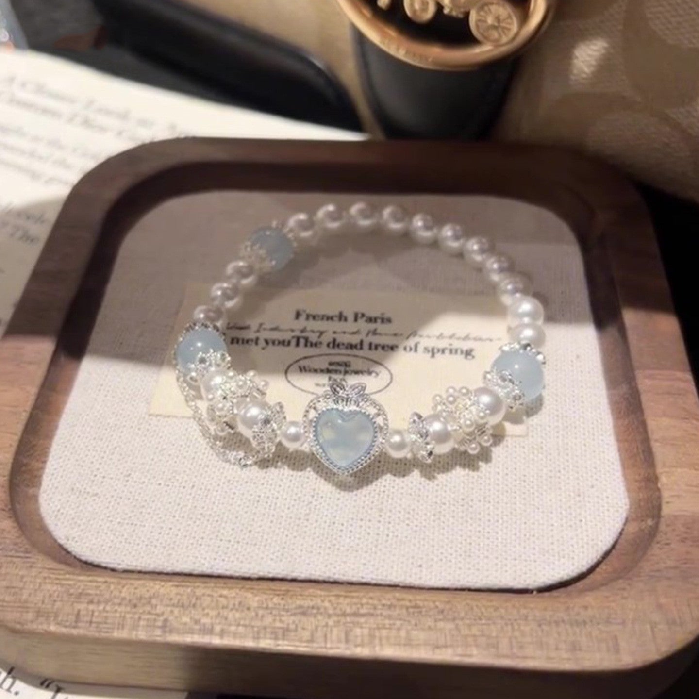 Wholesale Chinese Antique Turquoise Beaded Metal Flower Bracelet Jewelry Accessory for Women