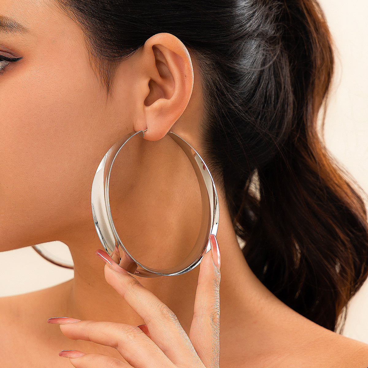 Wholesale exaggerated metal big circle earrings