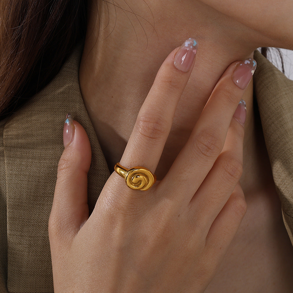 Wholesale  Luxury Elegant Stainless Steel 18K Gold Threaded Rotating Ring Versatile Trendy High-End Jewelry