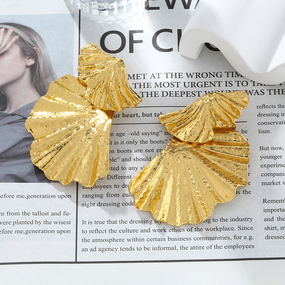 Wholesale Vintage Sunflower Metal Exaggerated Earrings