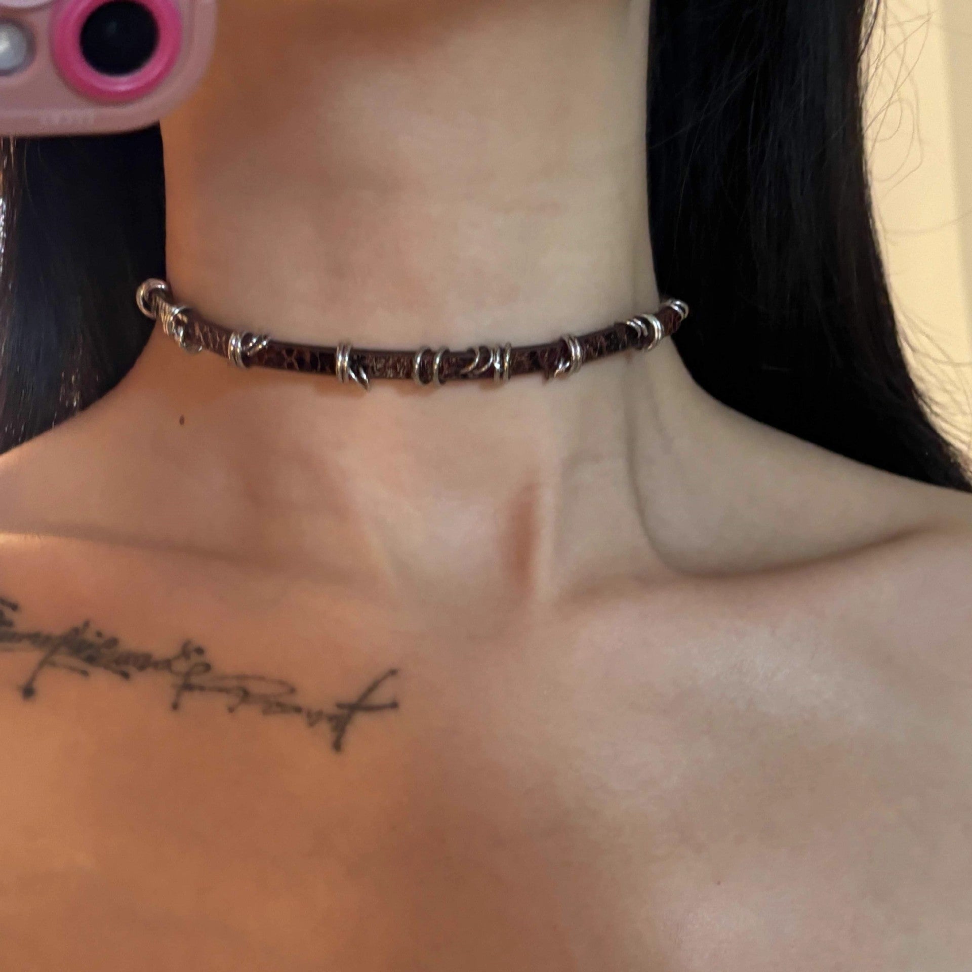 Wholesale Metal V Shape Women's Stitching Necklace