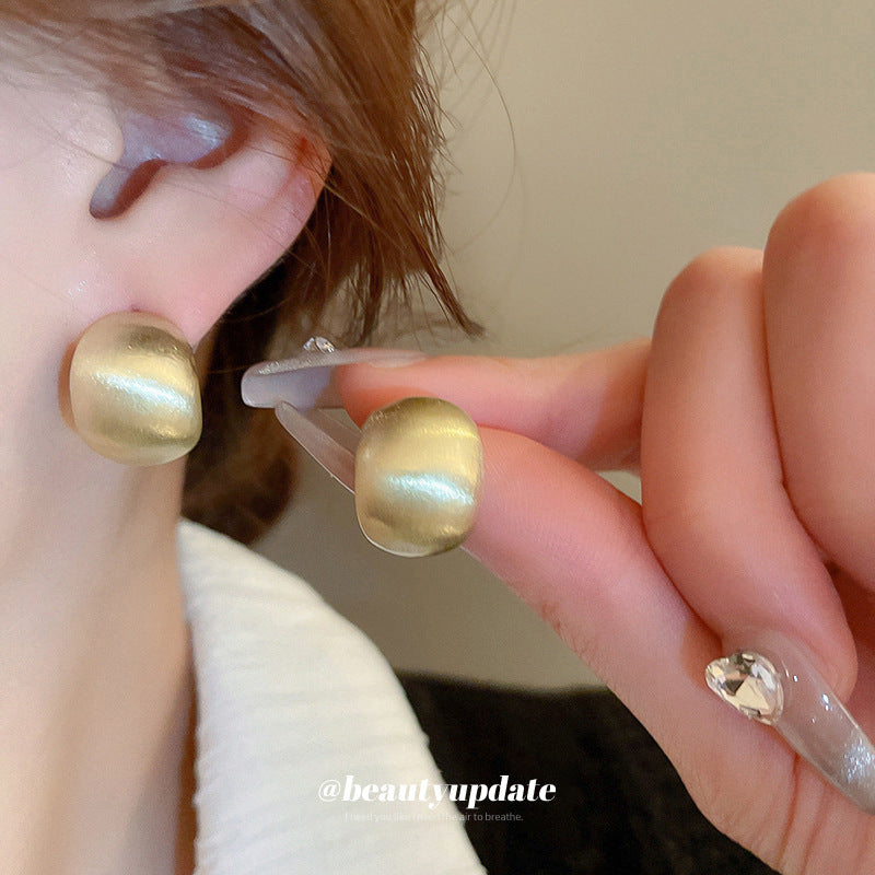 Wholesale Stylish C-Shaped Brushed Metal Earrings European Style Fashion Jewelry Boutique Resale