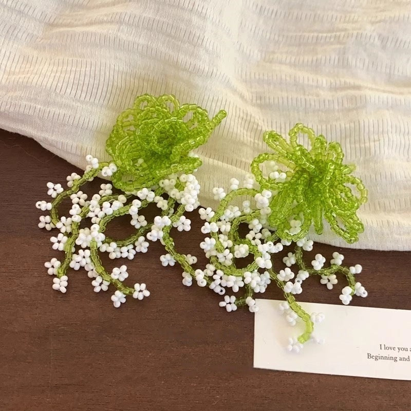 Wholesale exaggerate beaded flower earrings