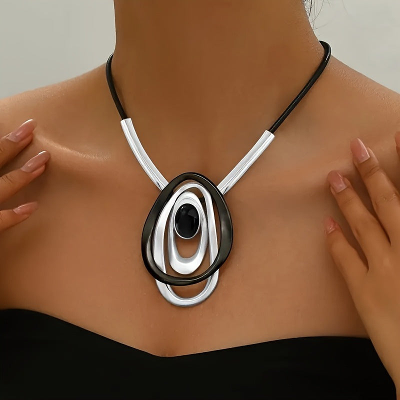 Wholesale geometric pendant necklace