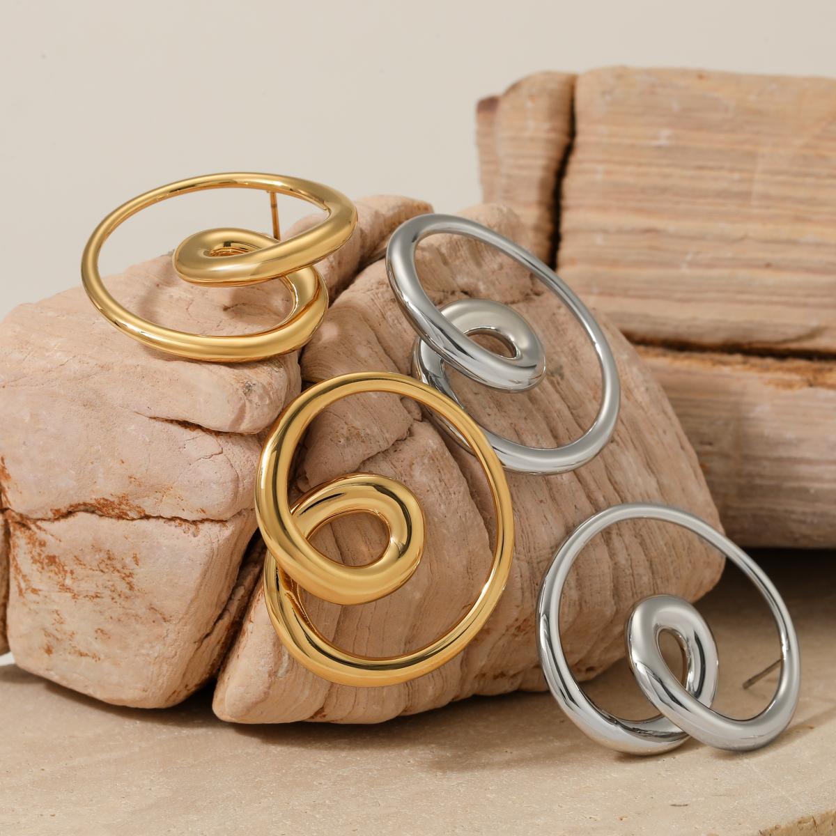 Wholesale  Stainless Steel New Hot Geometric Earrings  Light Luxury Jewelry