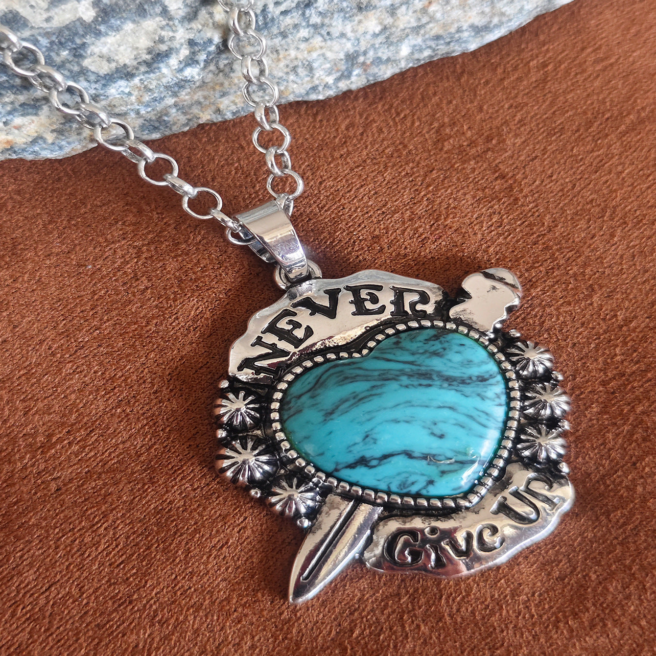 Wholesale Boho Heart Turquoise Pendant Necklace And Earrings Set Retro Gold Tone Fashion Jewelry Accessory For Party And Gift