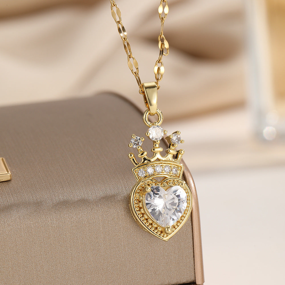 Wholesale Electroplated Zirconia Crown Heart Necklace Stylish Trendy Jewelry For Women
