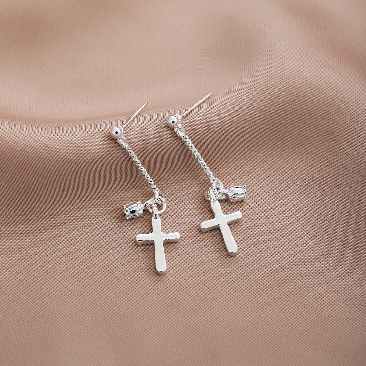Wholesale Silver Needle  Cross Diamond Luxury Earrings