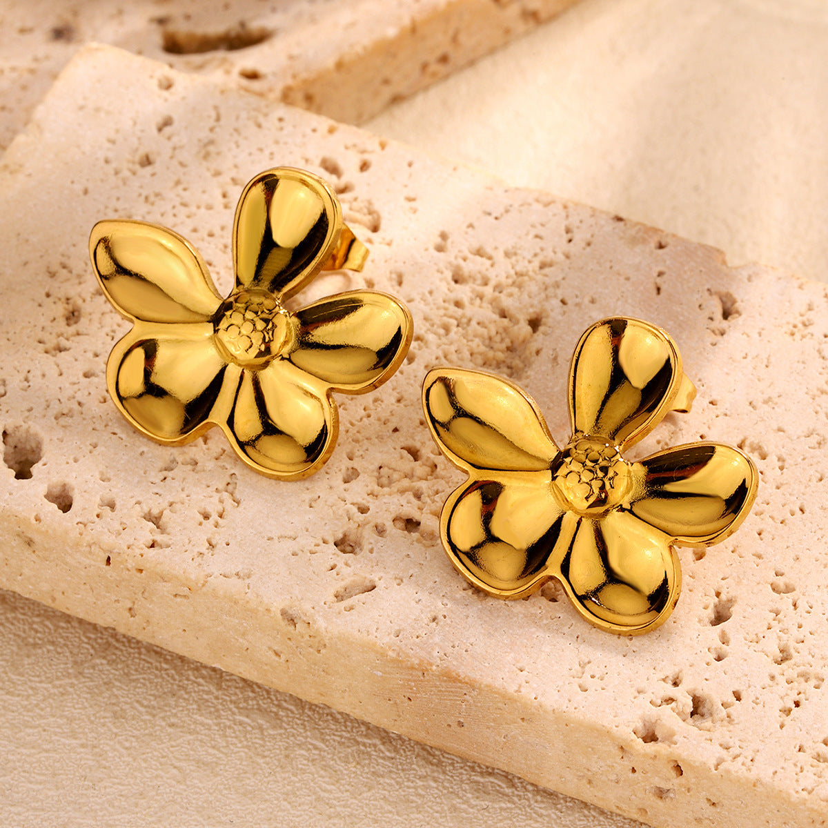 Wholesale classic temperament  hollow 18K gold stainless steel double sunflower earrings earrings women