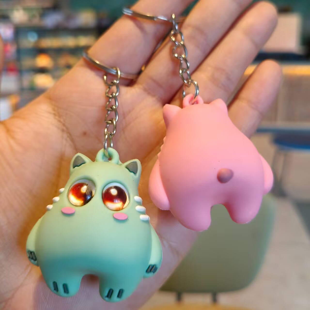 Wholesale Silicone Cat Coin Purse Keychain - Big-Eyed Cute Design for Girls,  Couple Gift Car Key Accessory