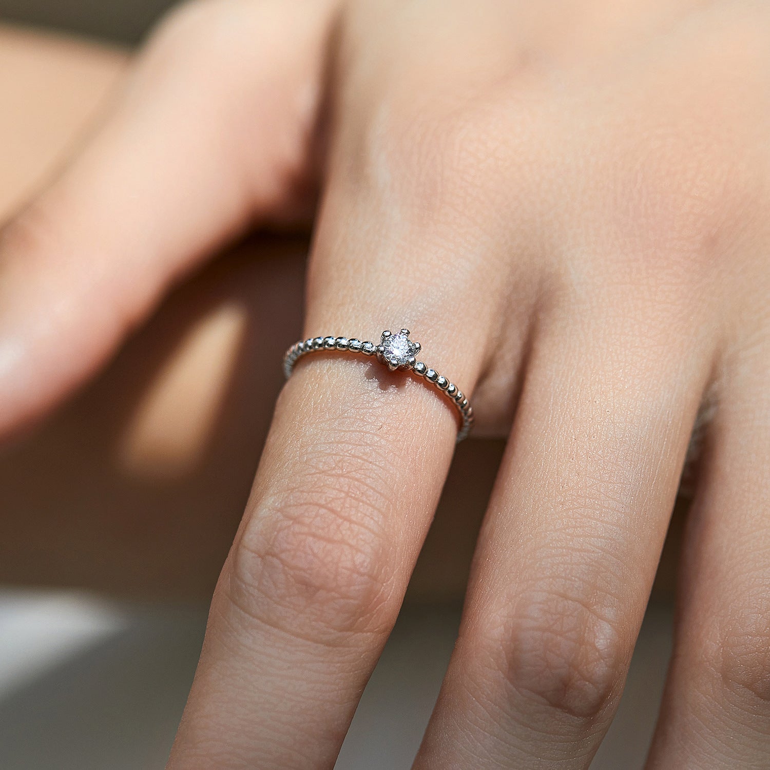 Wholesale  Diamond s925 Silver Fashion Elegant All-match Super Flash Diamond Bead Bean Ring