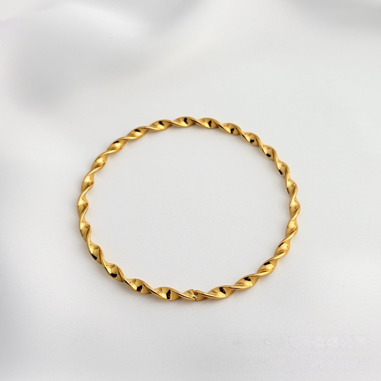 Wholesale Stainless Steel Plated Geometric Bangle Modern Minimalist Jewelry Accessory