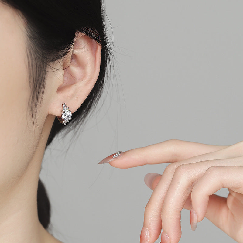 Wholesale Luxury and trendy zircon earrings stylish and simple gold-plated