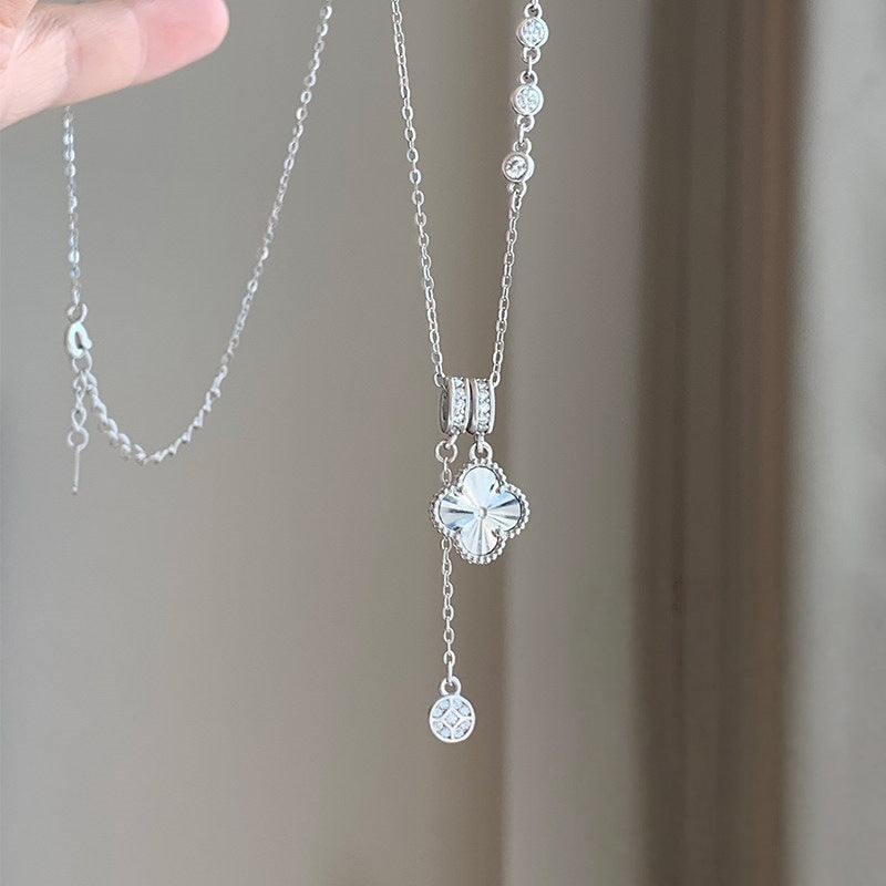 Wholesale Classic Laser Four-Leaf Clover Light Luxury Necklace