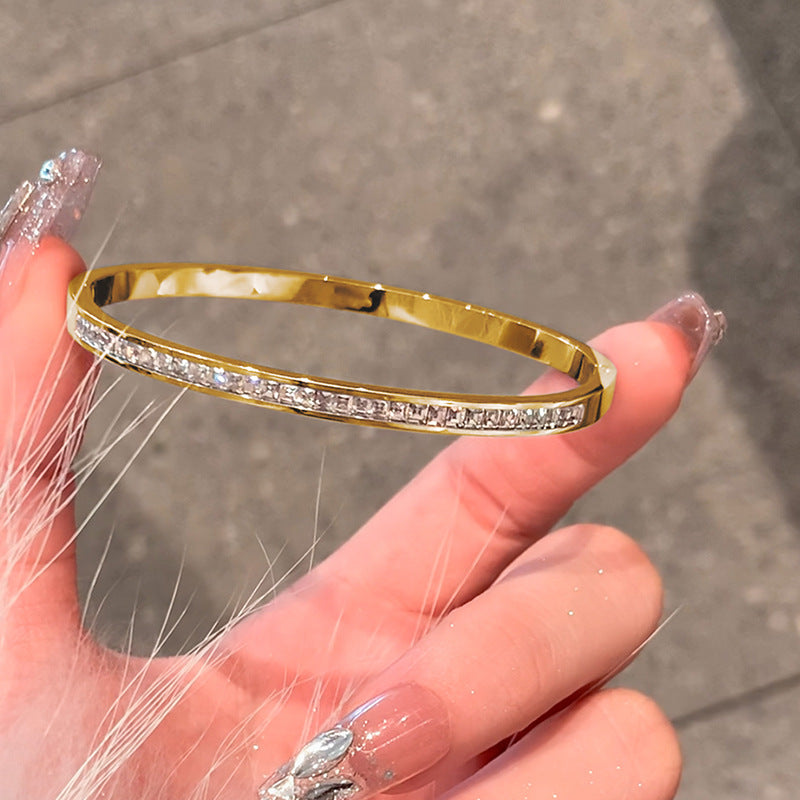 Wholesale Light Luxury Full Diamond Titanium Steel Bracelet ACC-BT-XKL003