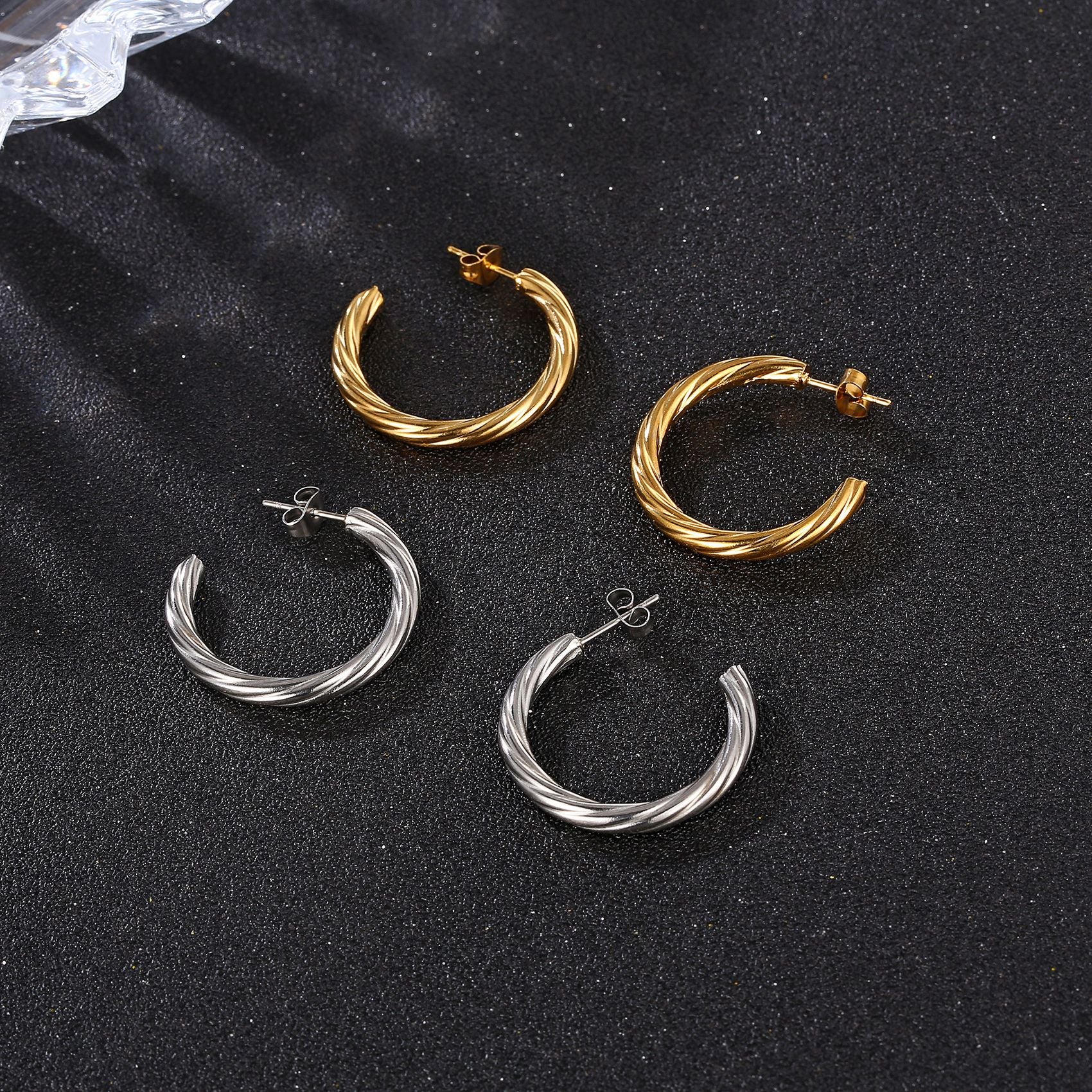 Wholesale 18K Gold-plated Stainless Steel Twist C- shaped Earrings