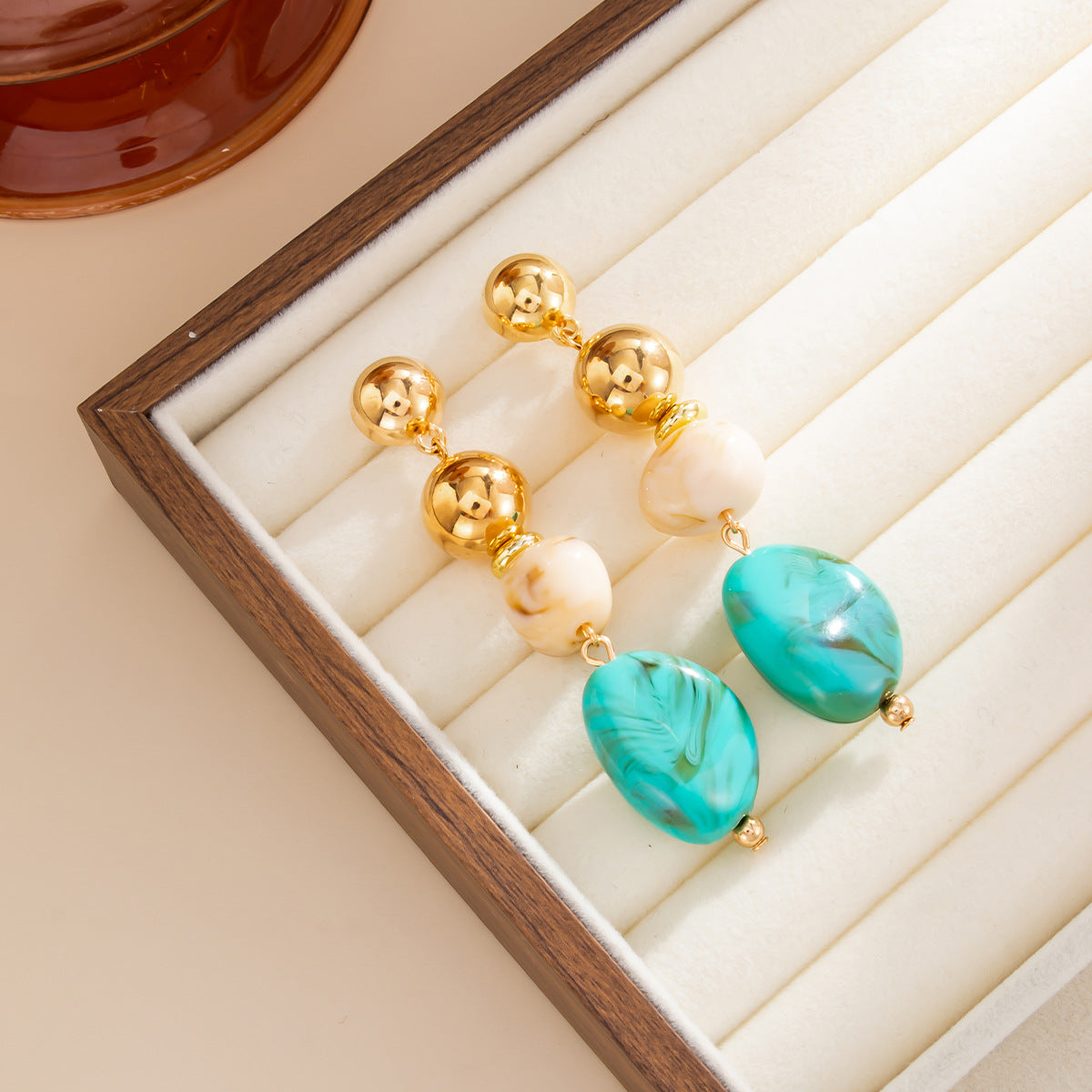Wholesale Retro High-End Amber Smudged Resin Earrings