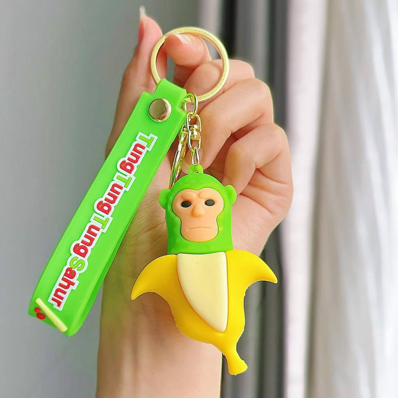 Wholesale Shanhaijing Keychain Gum Stick Shark Marine Life Hanging Silicone Frog Hanging Keychains