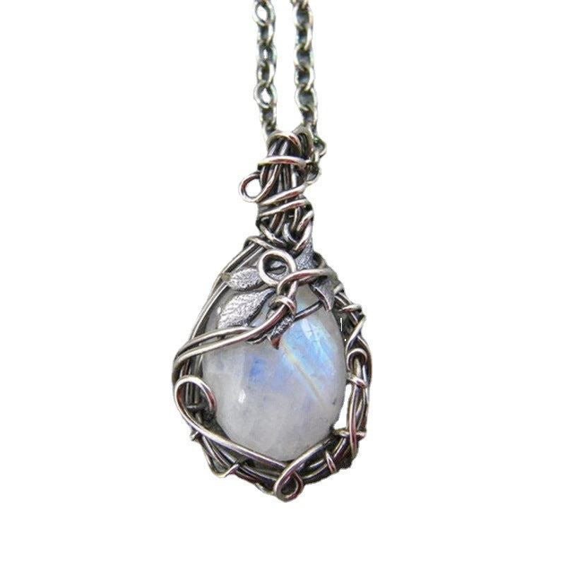 Wholesale Bohemian Leaf Pendant Necklace Imitation Moonstone Alloy Electroplated Jewelry Fashion Accessory for Women Resale