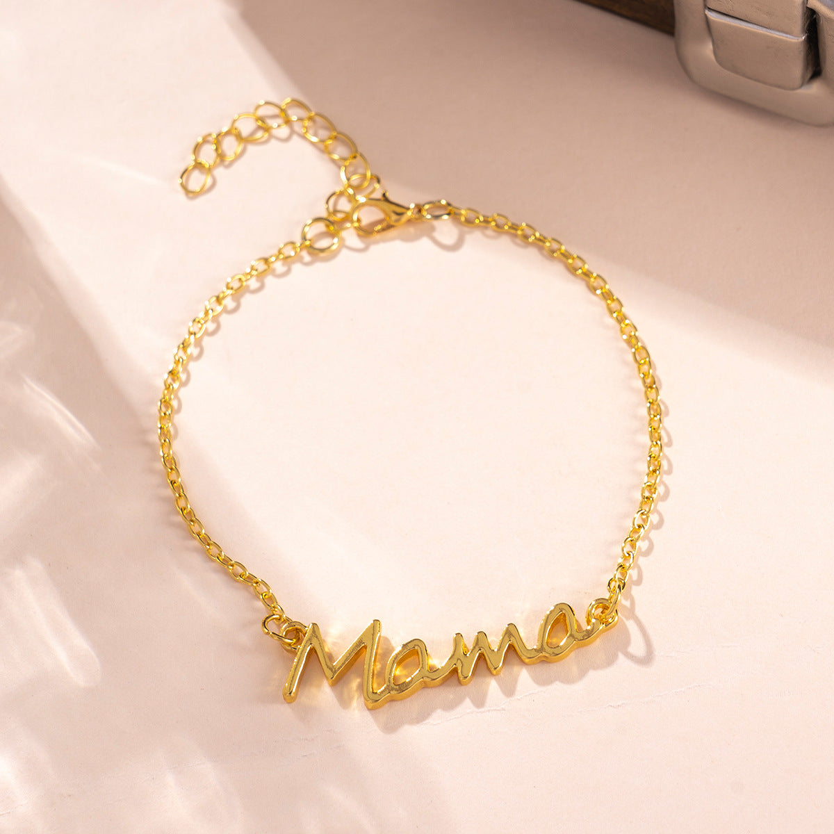 Wholesale Stainless Steel Letter Mother's Day Bracelet  Light Luxury Personalized Bracelet
