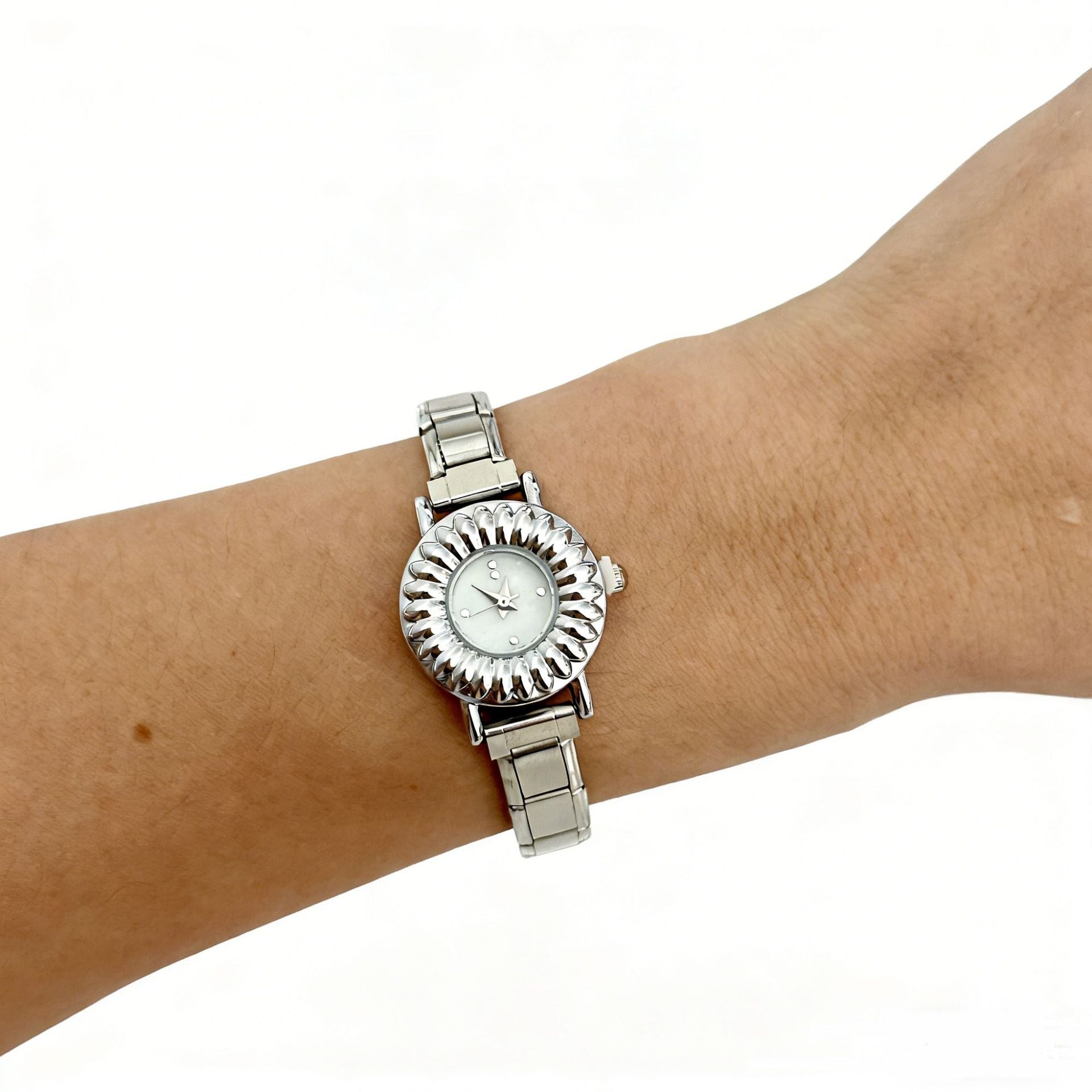 Wholesale Trendy Starry Women' s Quartz Watch,  Stainless Steel DIY Modular Timepiece,  Cute Gift and Boutique Resale Accessory
