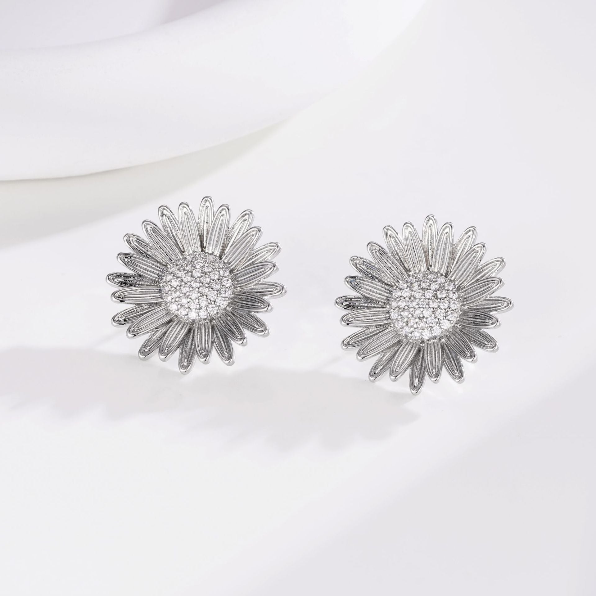 Wholesale Luxury Flower Earrings