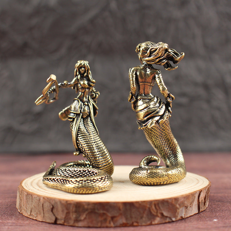 Wholesale Brass Medusa Ornament Ancient Greek Snake Decor Home Office Desktop Decorative Accent