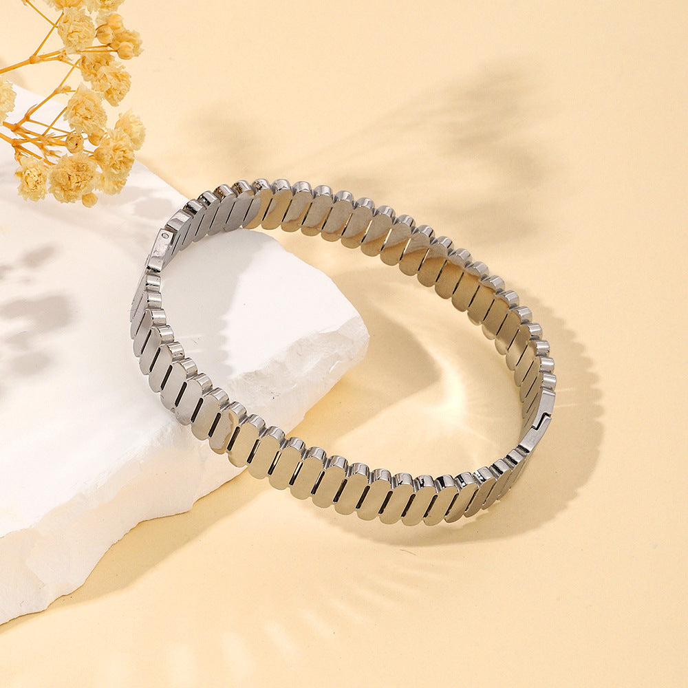 Wholesale Golden Stainless Steel Zircon Hollow Bracelet Retro Titanium Steel Bracelet Ornament Vintage  ACC-BT-Yazhi001