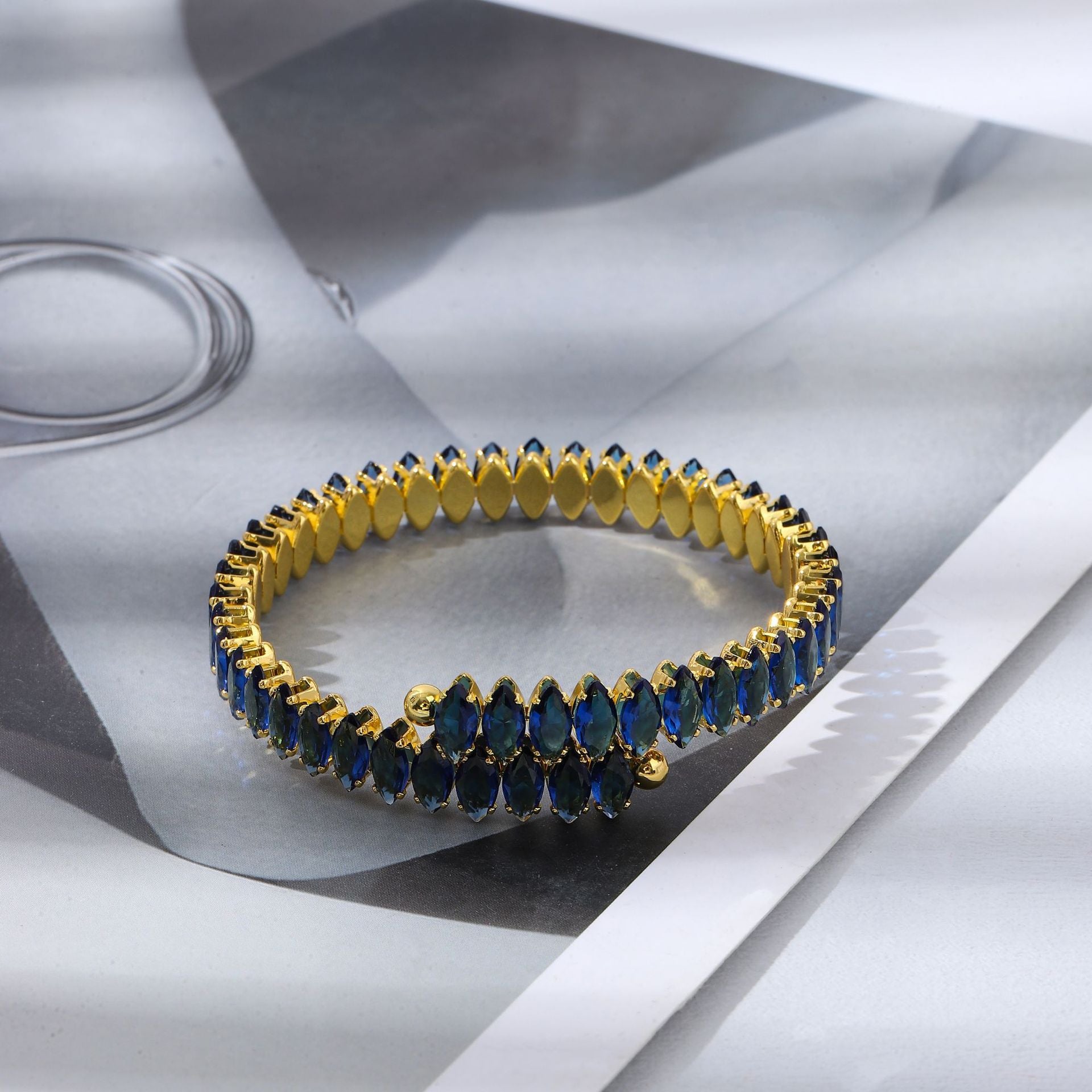 Wholesale Stainless Steel Zircon Bracelet 18K Fashion Opening Adjustable Titanium Steel Bracelet ACC-BT-Jiay001