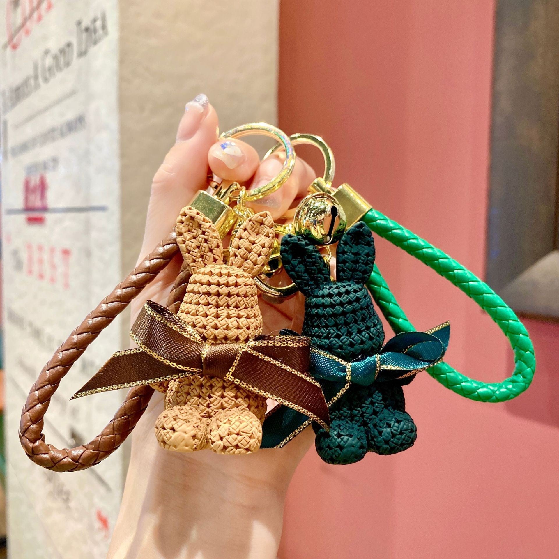 Wholesale Cartoon Resin Bow Tie Rabbit Keychain Lanyard Keychain ACC-KC-AiLe004