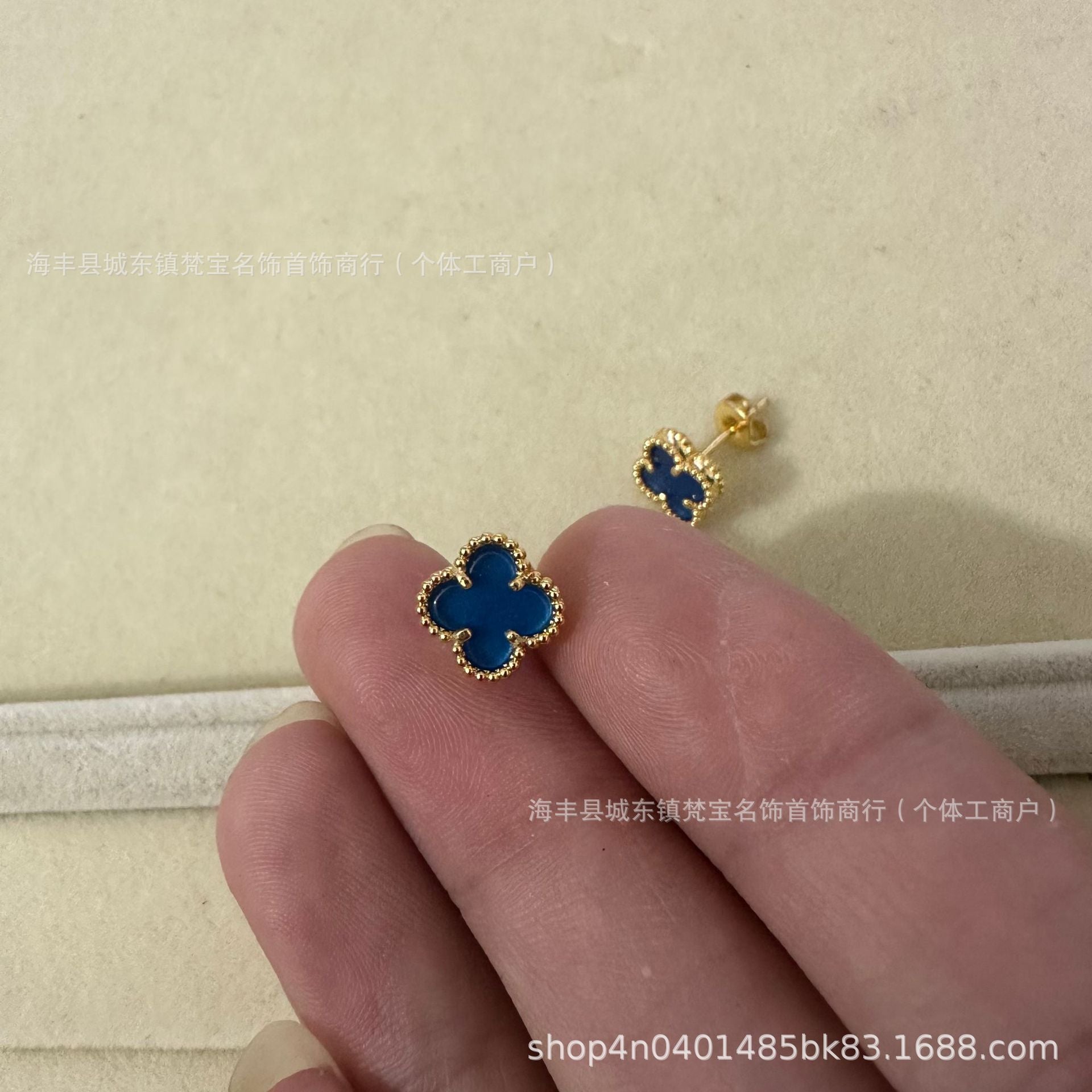 dxx-img:a24eac2287d12260157bbef2e9dcc8be,ACC-ES-6129065336699-M1