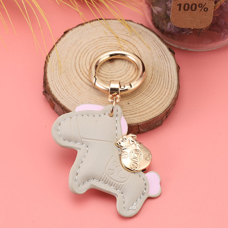 Wholesale Modern Minimalist Keychain with Green Flocked Rope and Pony,  Car Key Accessory for Boutique Resale