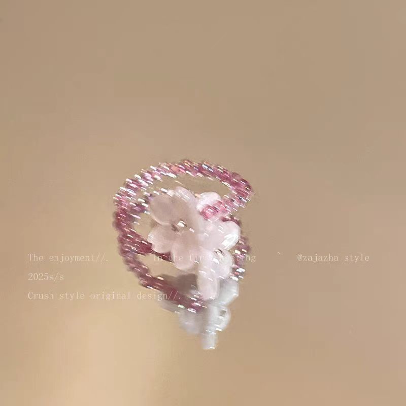 Wholesale Acrylic Flower Ring in Violet Purple - Fashion Accessory for Women,  Cute Stackable Ring,  Boutique Resale Jewelry