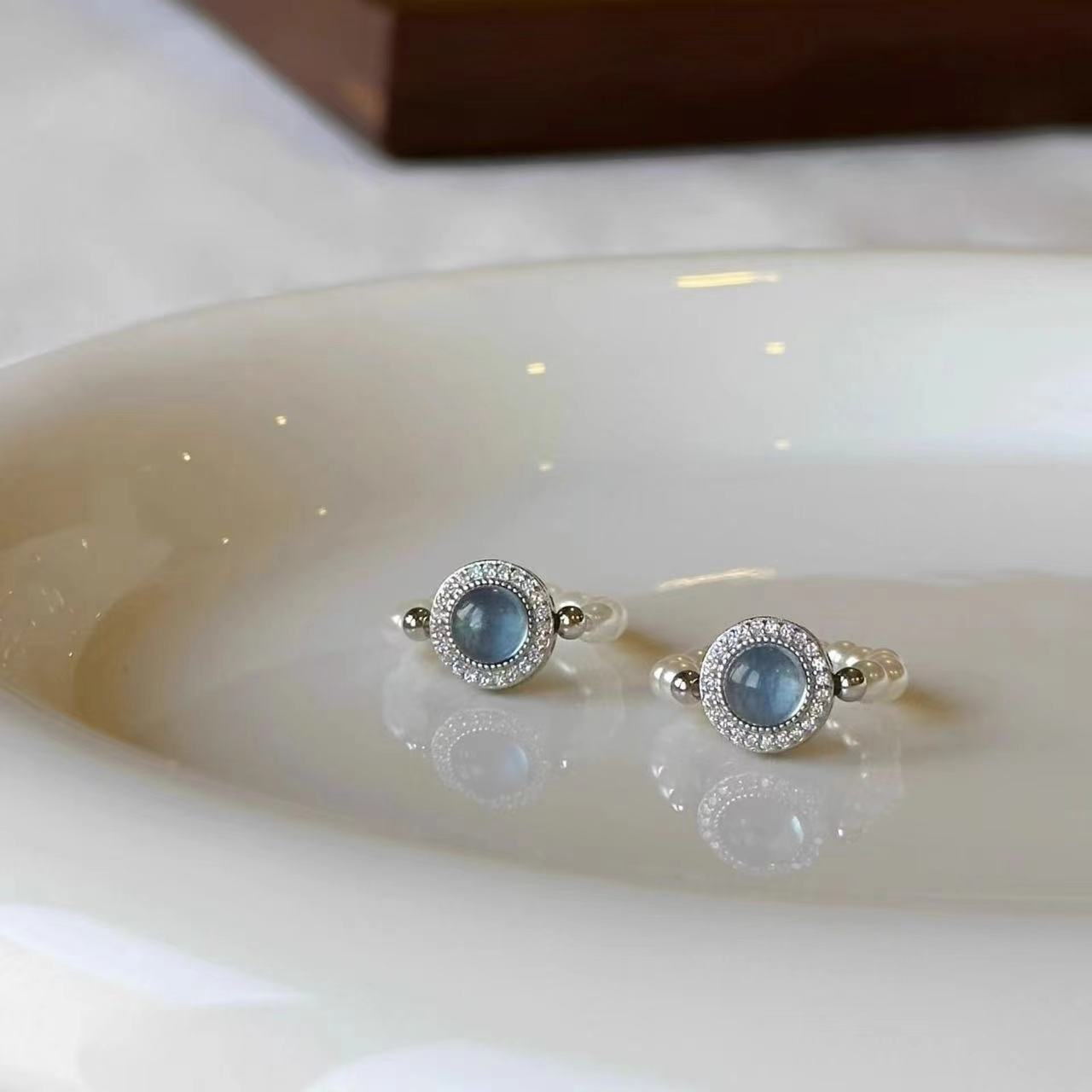 Wholesale navy blue treasure pearl beaded ring