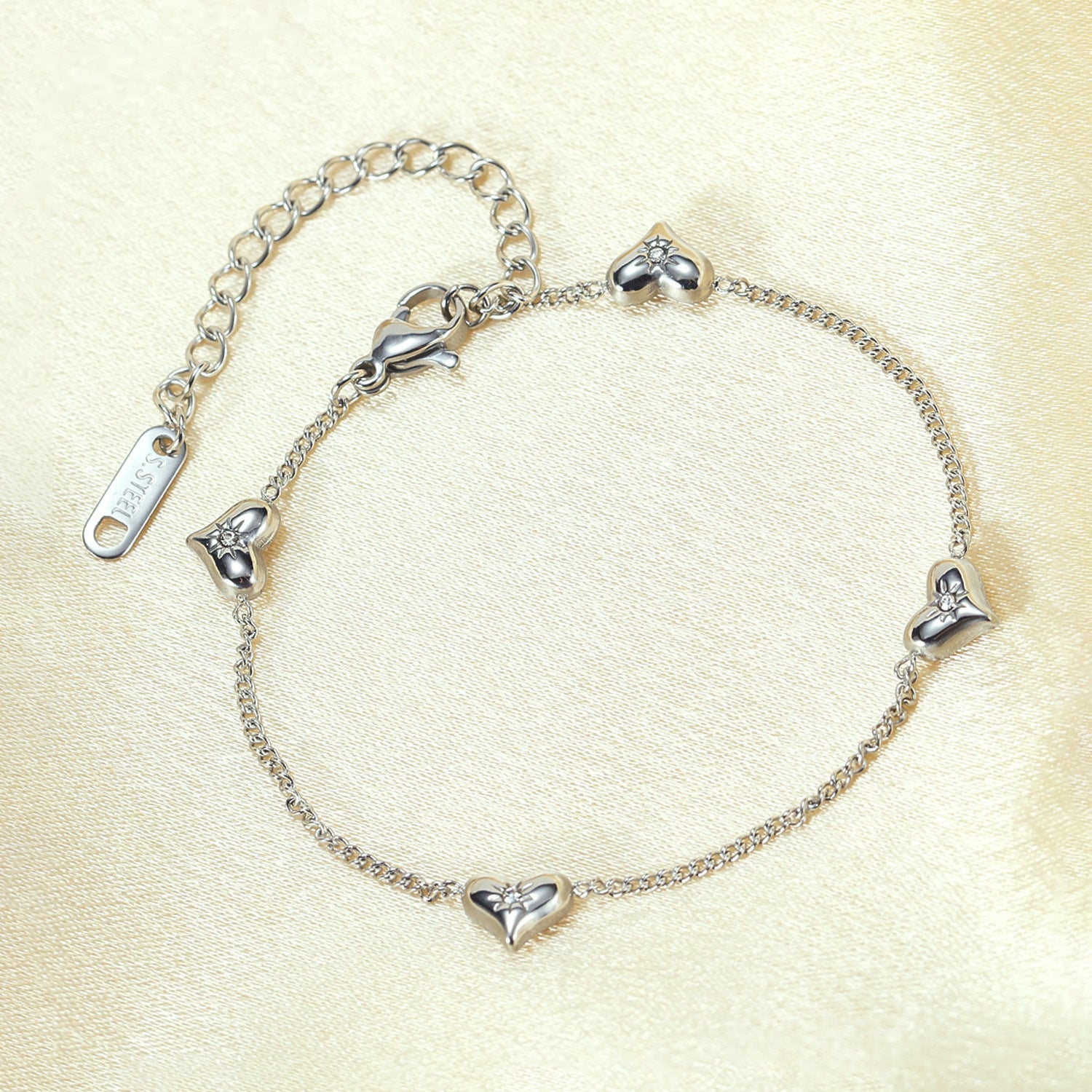 Wholesale stainless steel small sun zircon fashion all-match peach heart bracelet