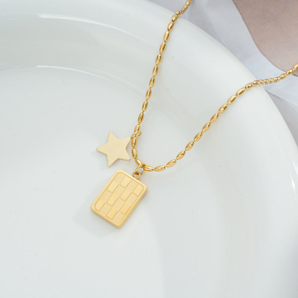 Wholesale Titanium Steel Necklace with Gold-Plated Square Checkerboard Pendant,  Summer Style Jewelry Accessory for Boutique Resale