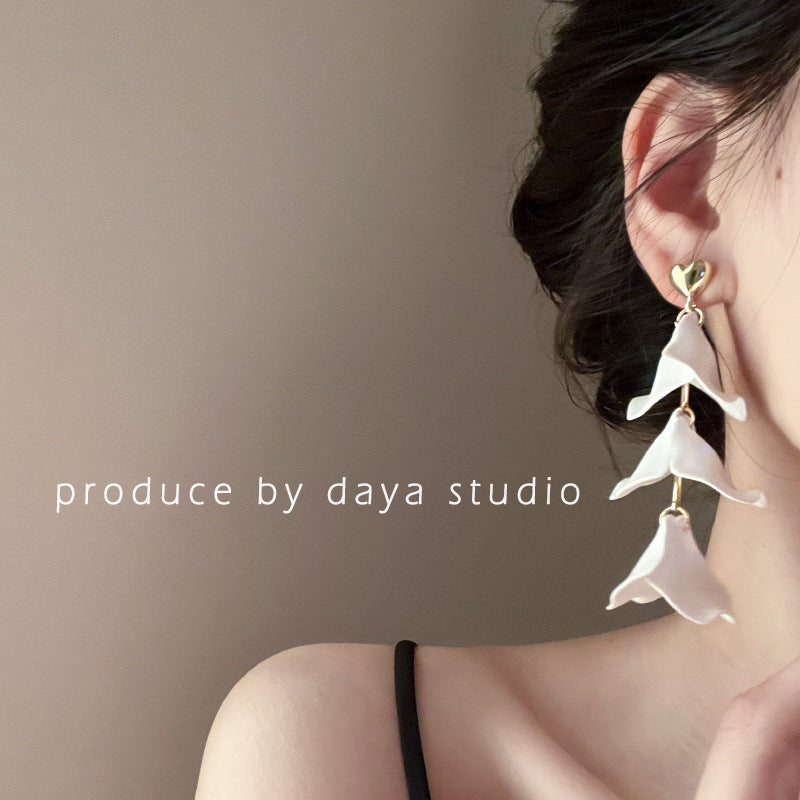 Wholesale  White Petal Long Earrings