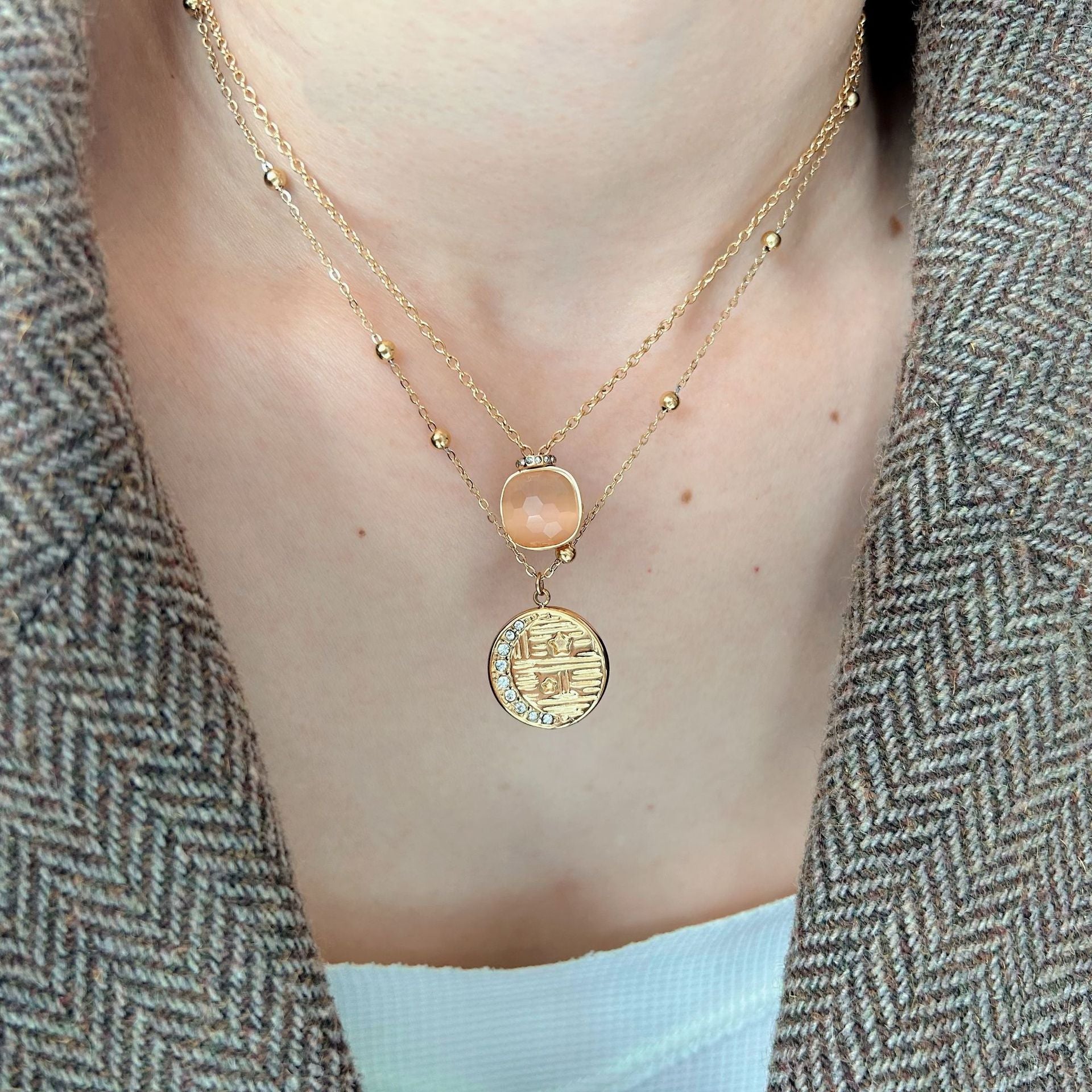 Wholesale  Natural Sun Stone Cut-out Pendant Stainless Steel Necklace