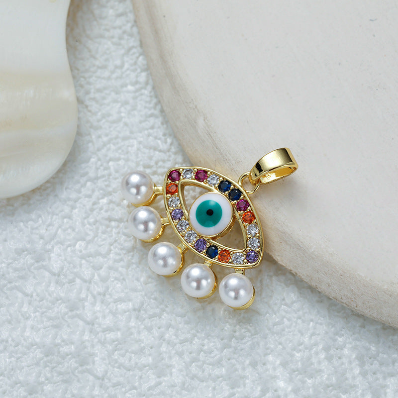 Wholesale Gold Plated Copper Eye Pendant Necklace with Zircon - Trendy Jewelry Accessory for Women