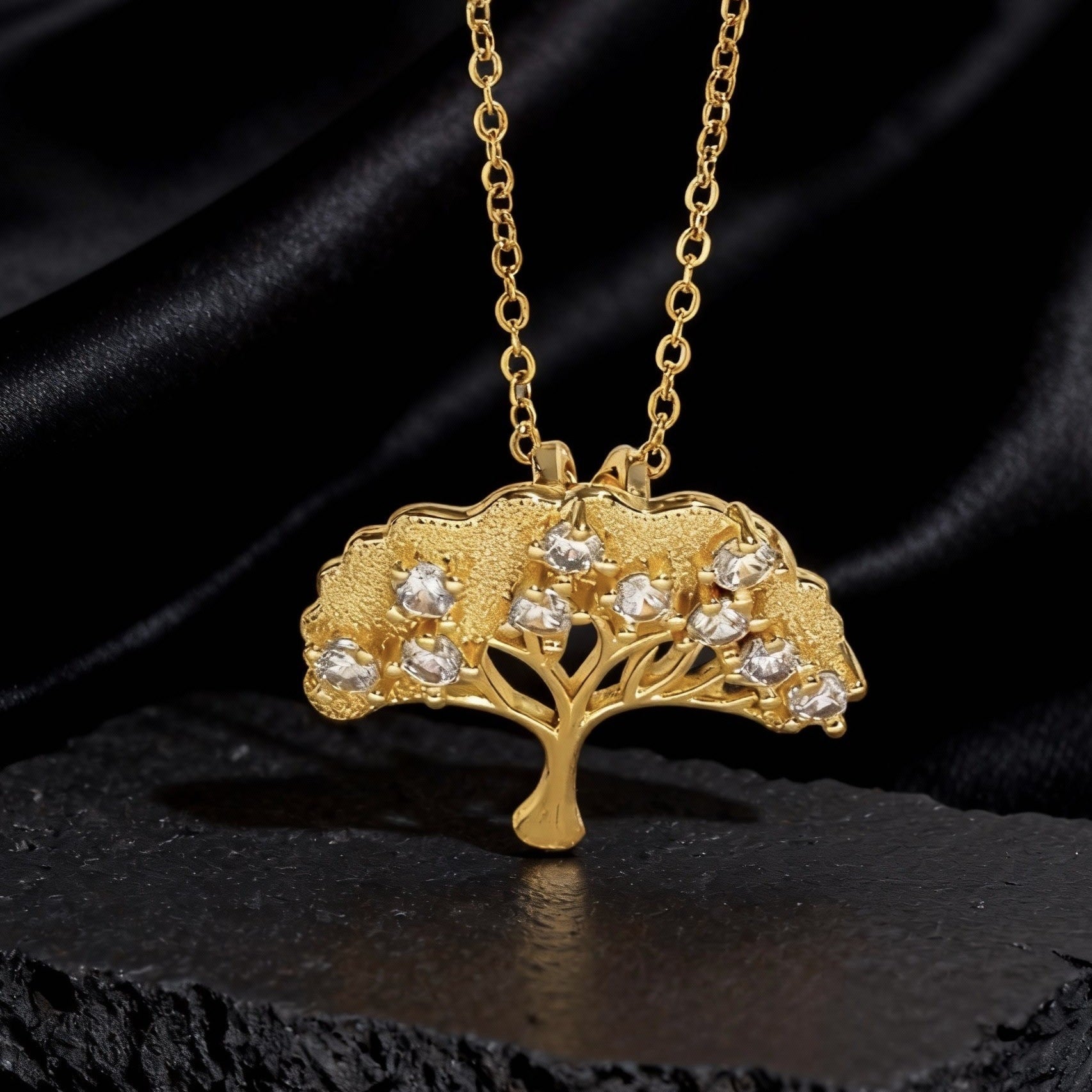 Wholesale Copper Tree Of Life Hollow Pendant Necklace For Women Chic Collarbone Chain Stylish Jewelry Accessory For Gift And Resale
