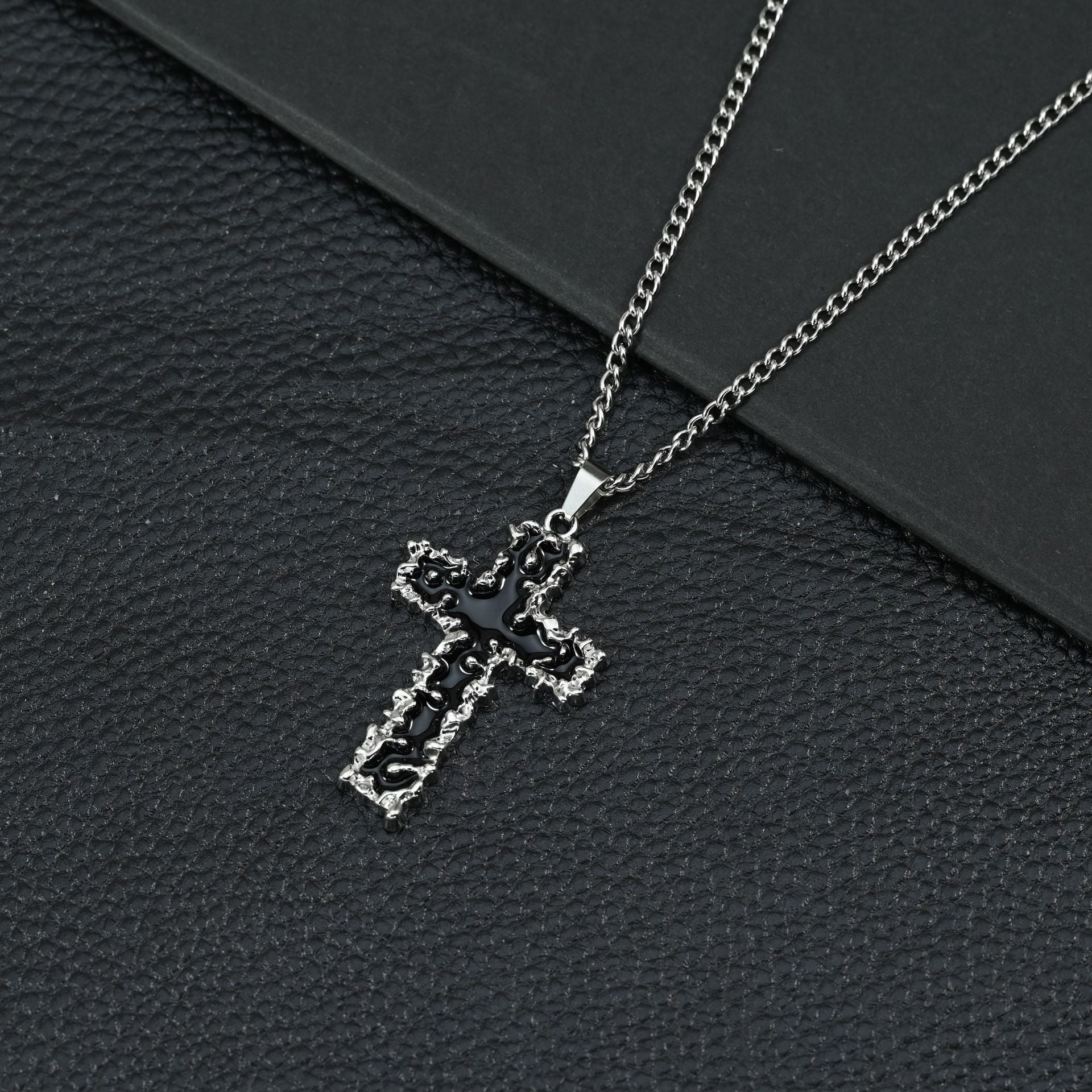 Wholesale Hip Hop Street Style Alloy Cross Pendant Necklace Fashion Accessory For Gift And Boutique Resale